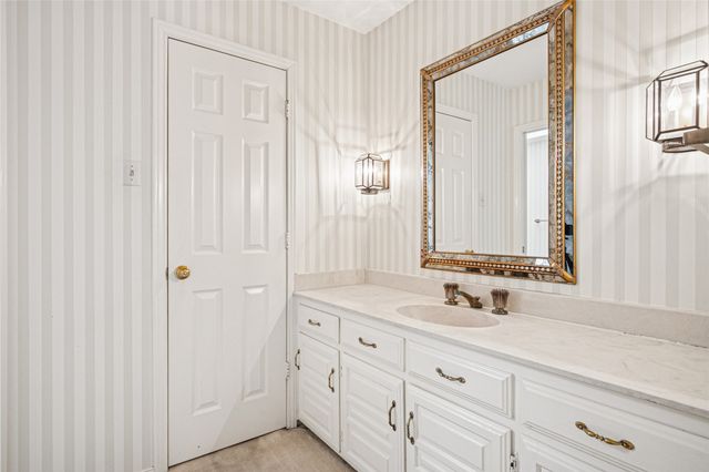 16303 Dalmalley Lane, Dallas, TX 75248