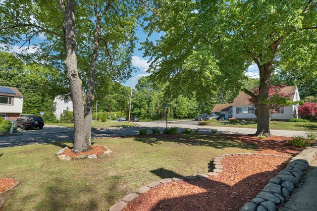 380 Mystic Street, Manchester, NH 03103