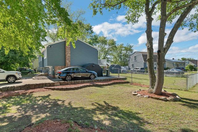 380 Mystic Street, Manchester, NH 03103