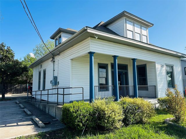 202 W Highway 79 Highway, Hutto, TX 78634