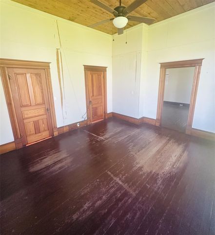 202 W Highway 79 Highway, Hutto, TX 78634