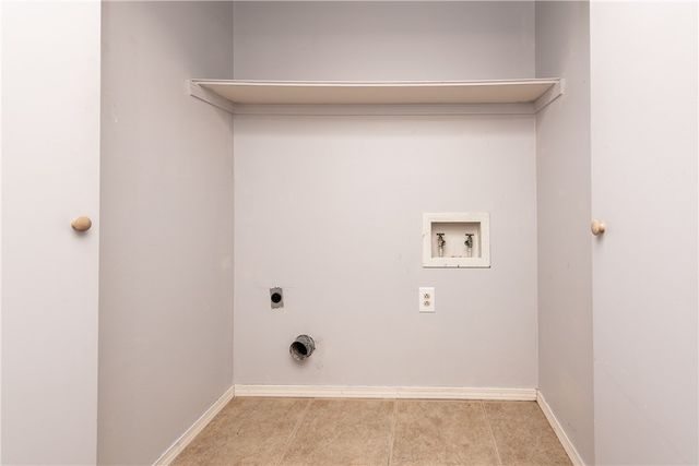 901 S 22nd, Rogers, AR 72758