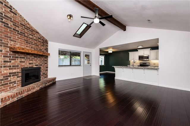 901 S 22nd, Rogers, AR 72758
