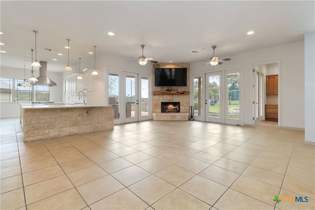 211 Scarlett Ridge Drive, Boerne, TX 78006