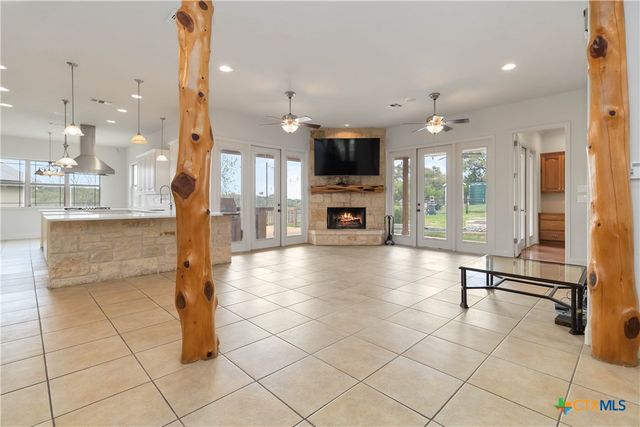 211 Scarlett Ridge Drive, Boerne, TX 78006