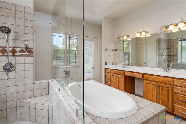 211 Scarlett Ridge Drive, Boerne, TX 78006