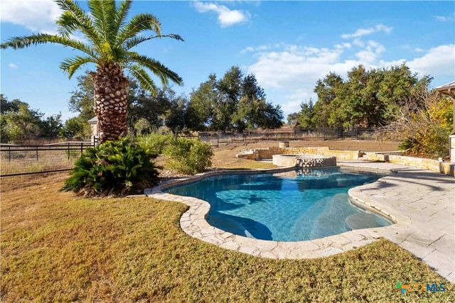 211 Scarlett Ridge Drive, Boerne, TX 78006