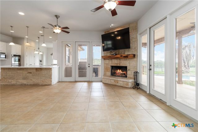 211 Scarlett Ridge Drive, Boerne, TX 78006