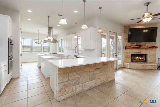 211 Scarlett Ridge Drive, Boerne, TX 78006