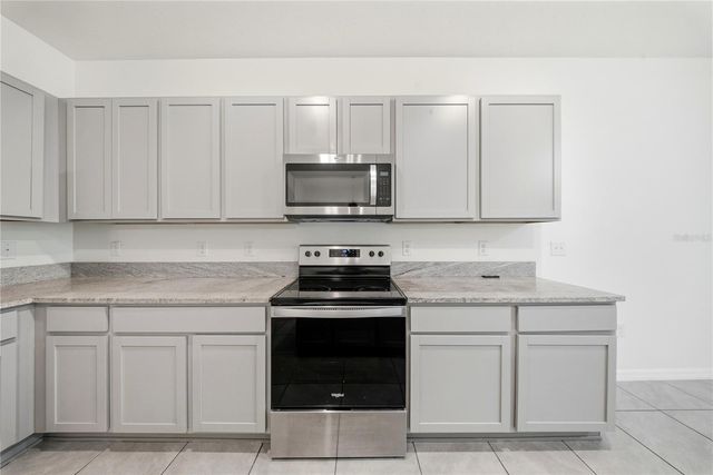 1574 HUBBELL ROAD, Wesley Chapel, FL 33543
