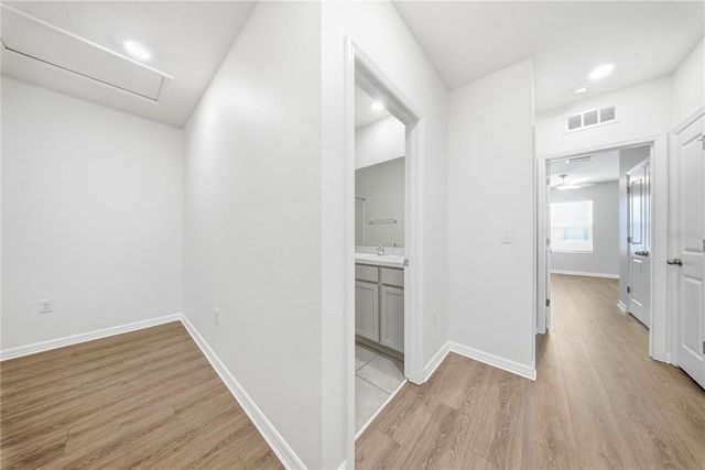 1574 HUBBELL ROAD, Wesley Chapel, FL 33543