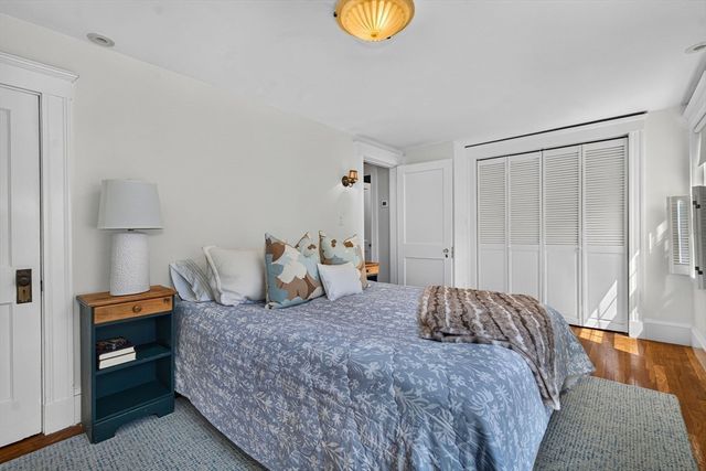 43 Atwood St, Wellesley, MA 02482