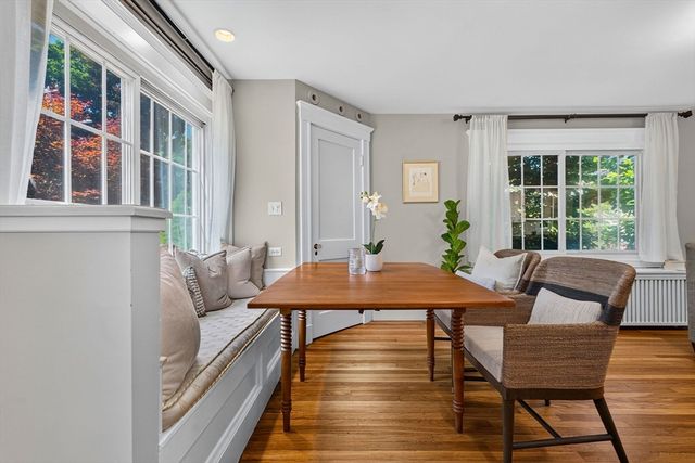 43 Atwood St, Wellesley, MA 02482