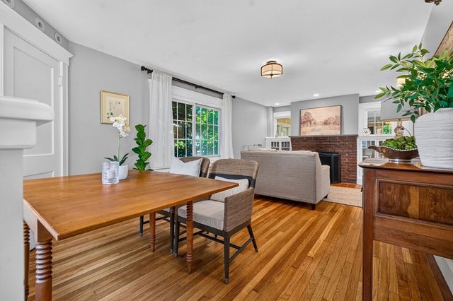 43 Atwood St, Wellesley, MA 02482