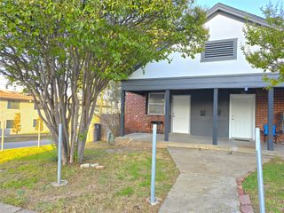 630 N Ewing Avenue, Dallas, TX 75203