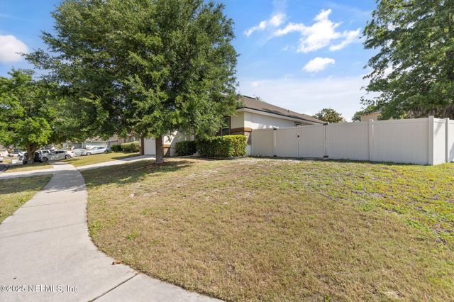 3237 DEER CREEK Drive, Middleburg, FL 32068