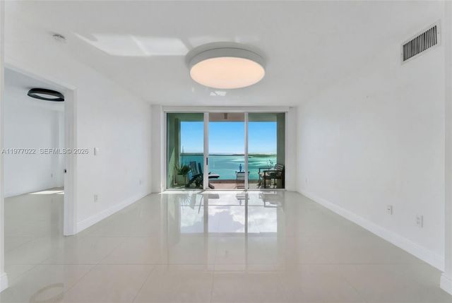 800 Claughton Island Dr 2804, Miami, FL 33131