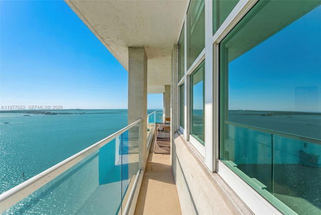 800 Claughton Island Dr 2804, Miami, FL 33131