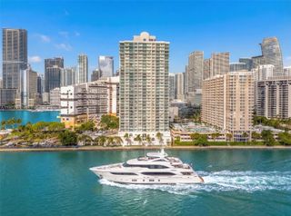 800 Claughton Island Dr 2804, Miami, FL 33131