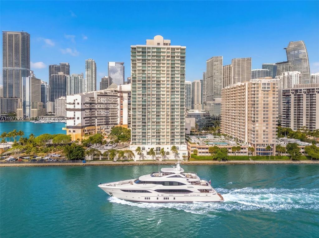 800 Claughton Island Dr 2804, Miami, FL 33131