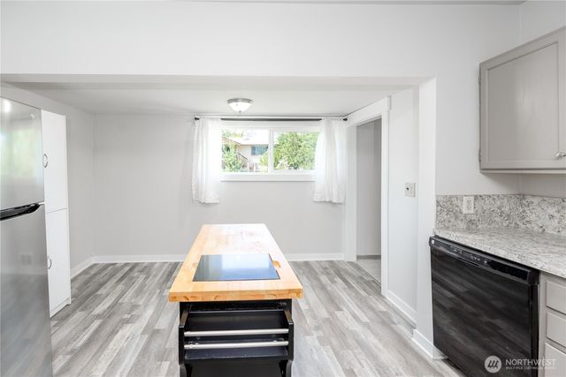 1031 W Glenwood Street, Port Angeles, WA 98363