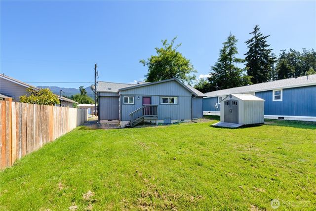 1031 W Glenwood Street, Port Angeles, WA 98363