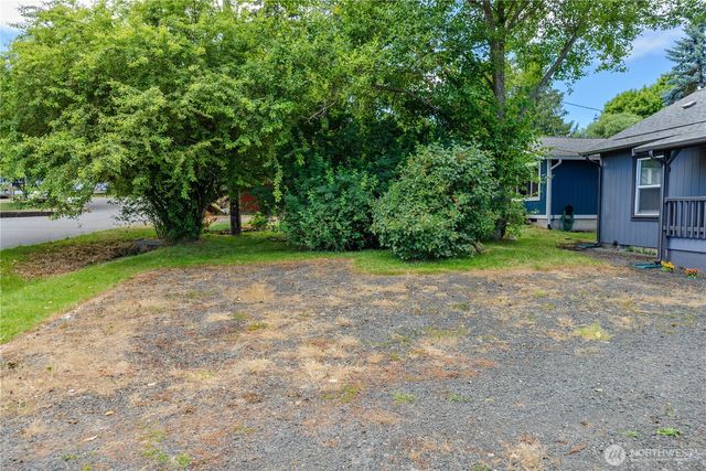 1031 W Glenwood Street, Port Angeles, WA 98363