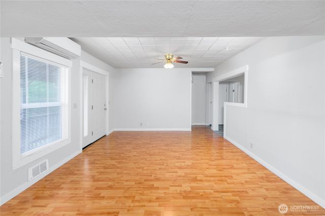 1031 W Glenwood Street, Port Angeles, WA 98363