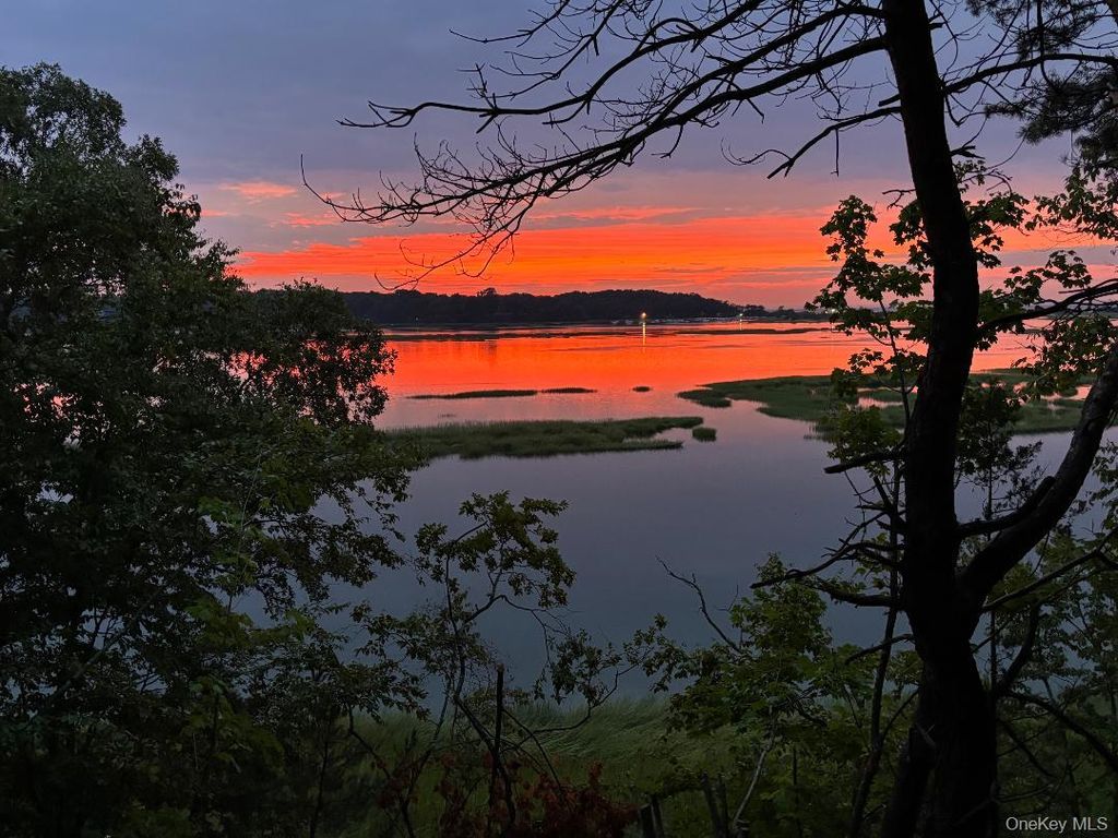 89 Harbor Road, Head Of The Harbor, NY 11780 — photo 4