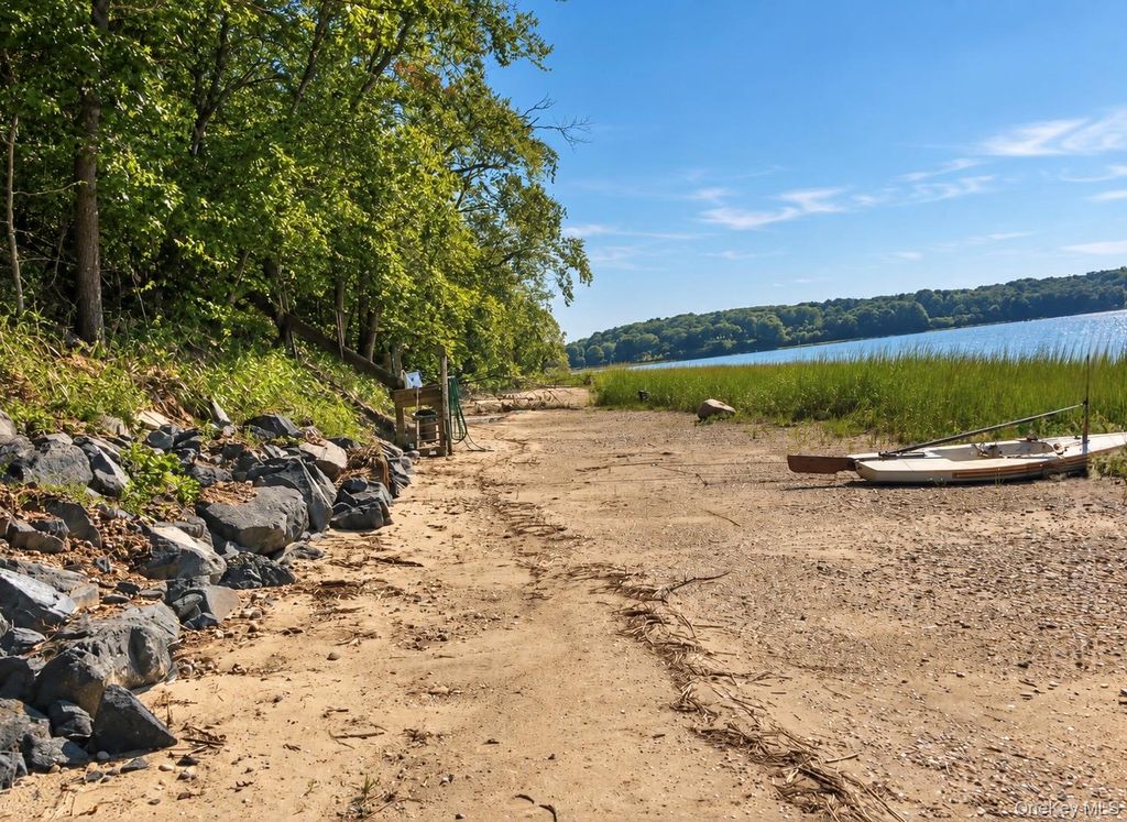 89 Harbor Road, Head Of The Harbor, NY 11780 — photo 5