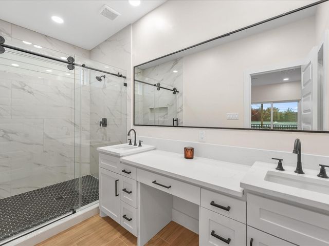 2304 Langley Road, Houston, TX 77093