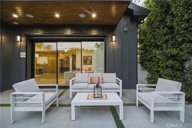 4458 Katherine Avenue, Sherman Oaks, CA 91423