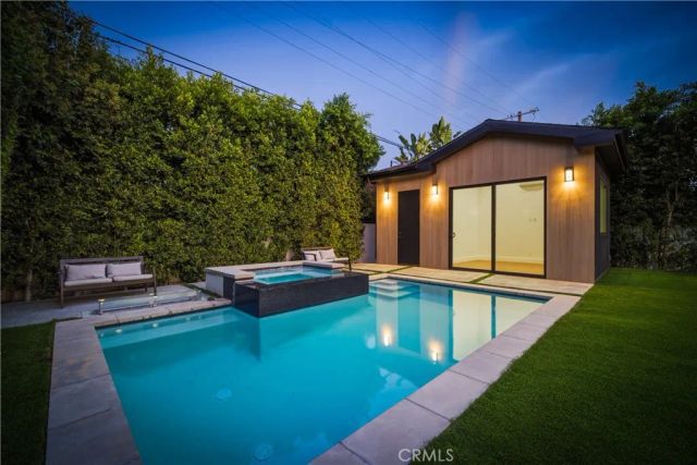 4458 Katherine Avenue, Sherman Oaks, CA 91423