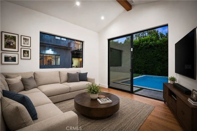 4458 Katherine Avenue, Sherman Oaks, CA 91423