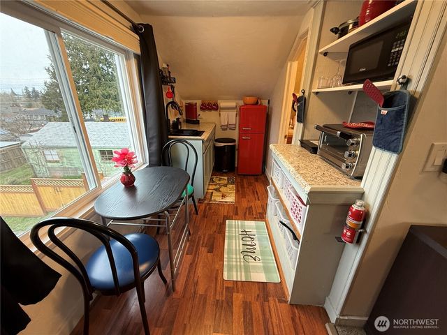 919 Pacific Avenue, Bremerton, WA 98337