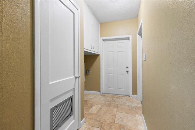 1407 Wyoming Avenue, Fort Pierce, FL 34982