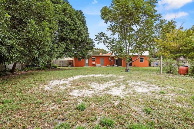 1407 Wyoming Avenue, Fort Pierce, FL 34982