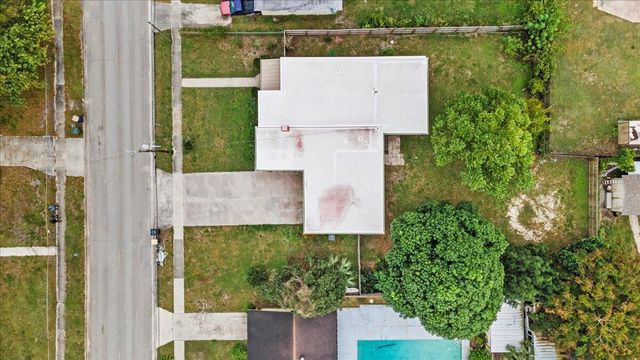 1407 Wyoming Avenue, Fort Pierce, FL 34982