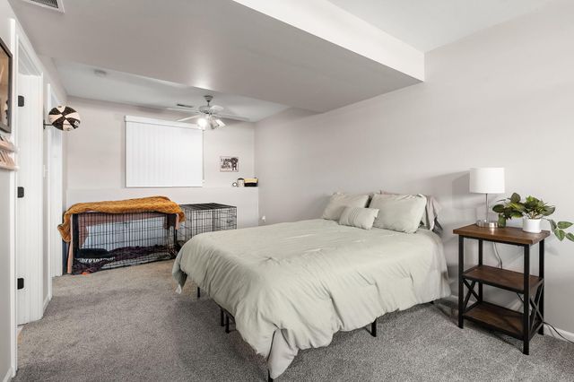 696 Admiral Drive, Porter, IN 46304