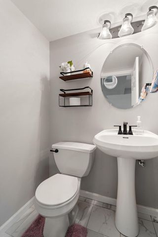 696 Admiral Drive, Porter, IN 46304