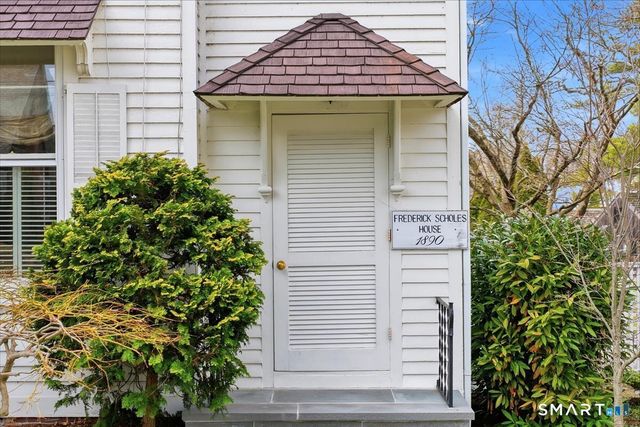 10 Scholes Lane, Essex, CT 06426