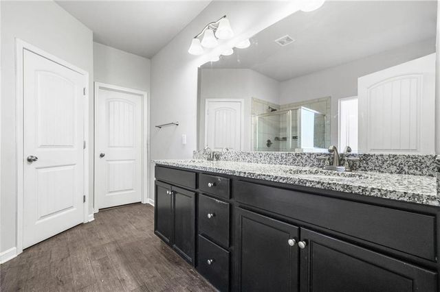 200 Cherokee Reserve Cir, Canton, GA 30115