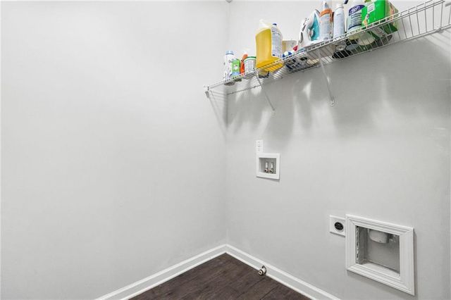 200 Cherokee Reserve Cir, Canton, GA 30115