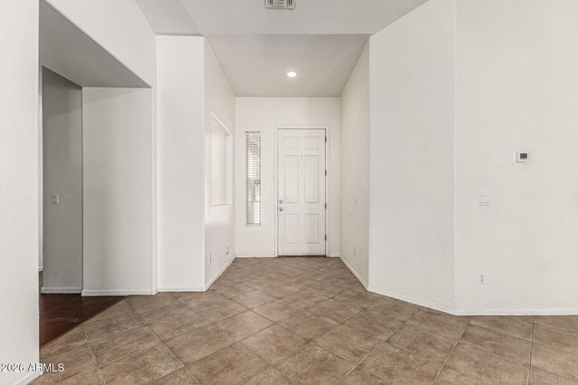 2202 W CARTER Road, Phoenix, AZ 85041