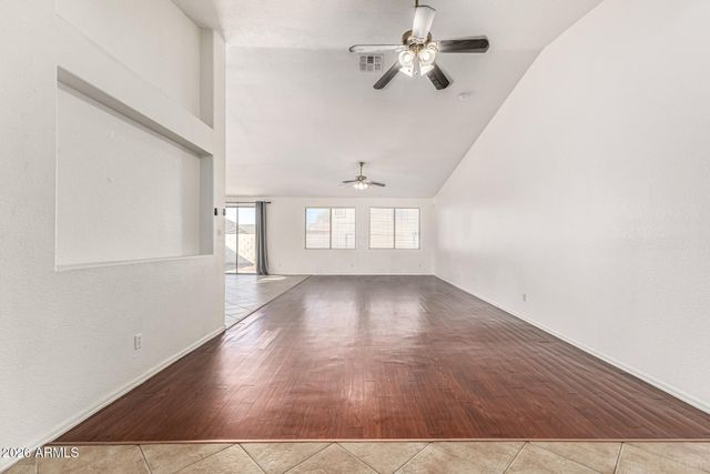 2202 W CARTER Road, Phoenix, AZ 85041