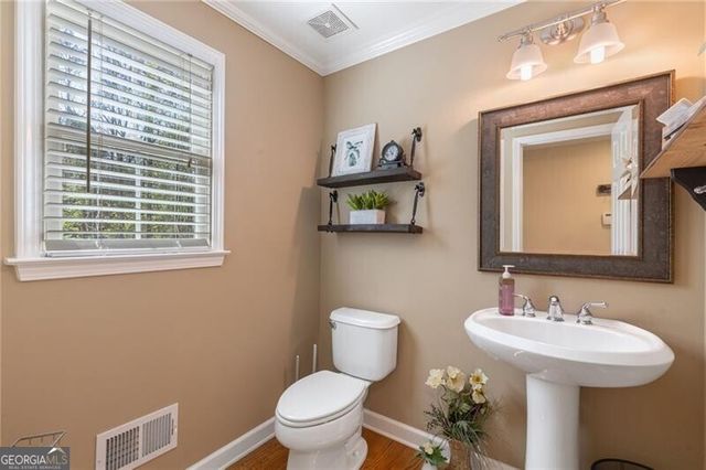 1005 Regal Hills Lane, Mableton, GA 30126