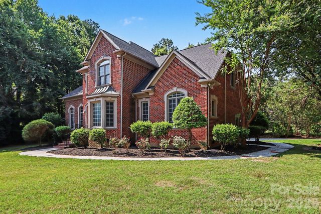 18611 Reflection Rock Court, Davidson, NC 28036