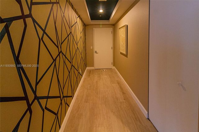 45 SW 9th St 3601, Miami, FL 33130