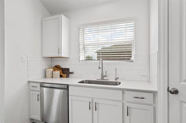 101 Sunrise Oak CV, Georgetown, TX 78628