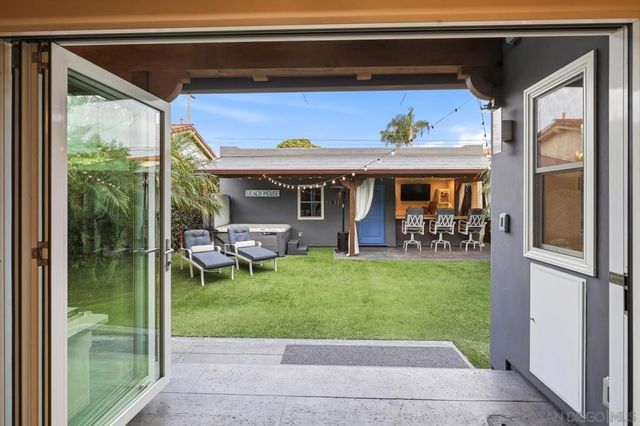 531 J Avenue, Coronado, CA 92118